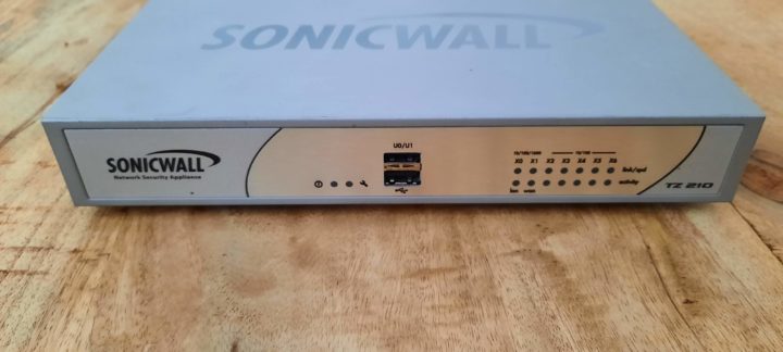 Sonicwall tz210 front