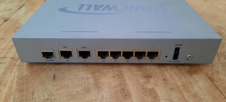 Sonicwall tz210 back