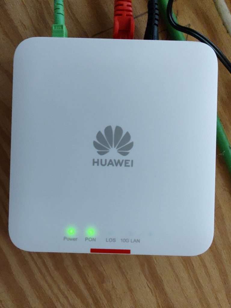 Huawei OptiXstar HN8010Ts startup en lampjes